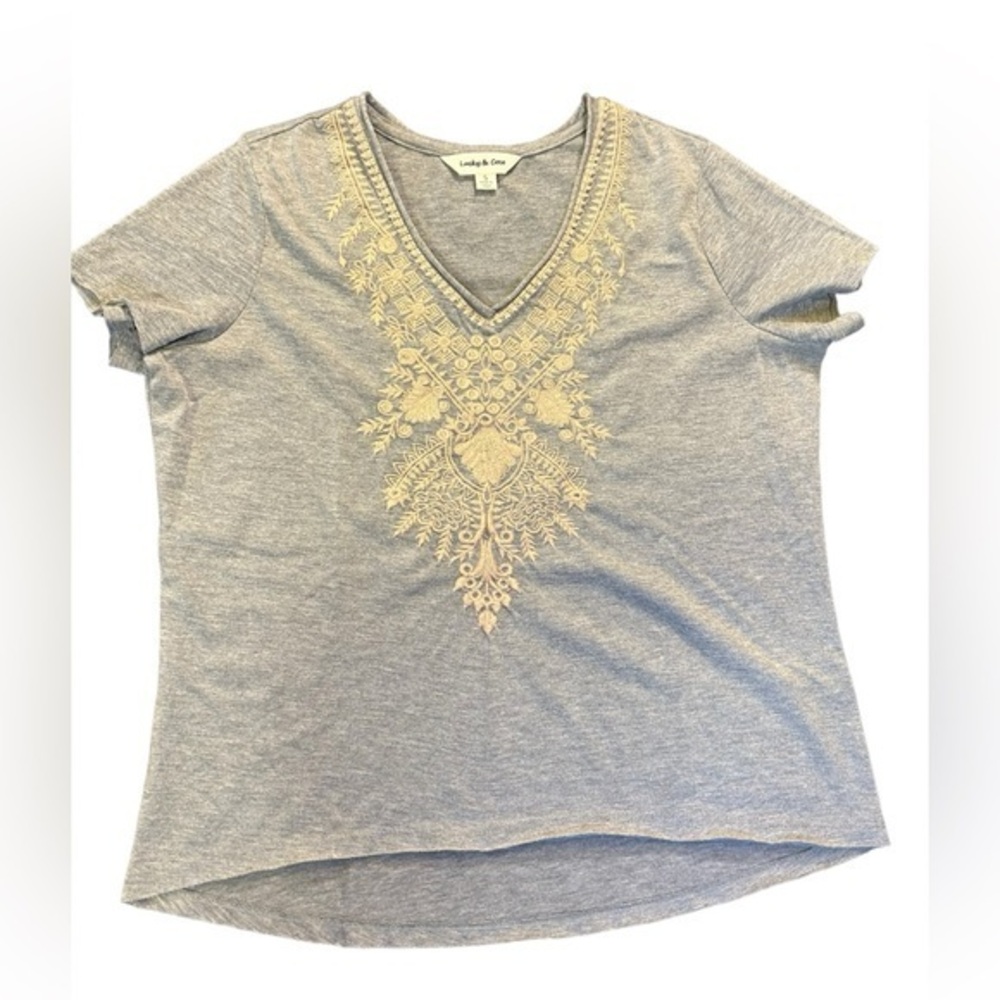 Lucky & Coco Womens Gray Top Peach Embroidery V-neck Boho Small